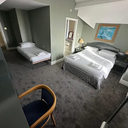 Hotel Clarkes In Furness 3*