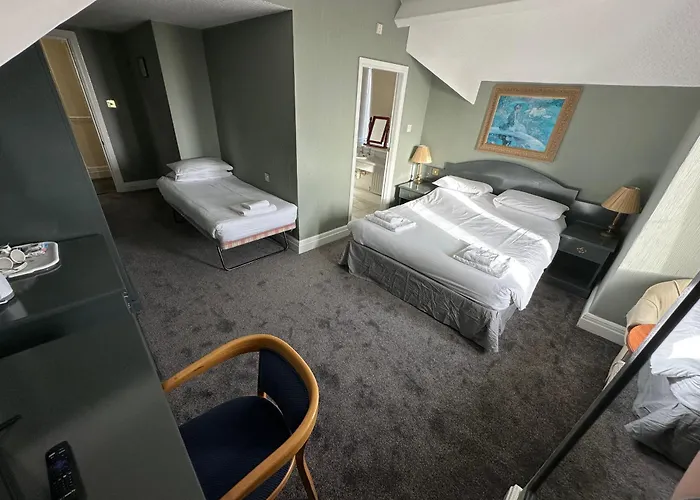 Hotel Clarkes In Furness 3*