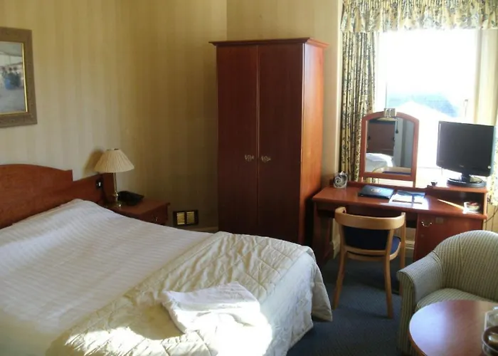 Hotel Clarkes In Furness 3*